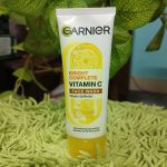 Garnier Facewash (Bright Complete vitamin c) Women (100g)/গার্নিয়ার ফেসওয়াশ (ব্রাইট কমপ্লিট ভিটামিন C) মহিলা ১০০গ্রাম